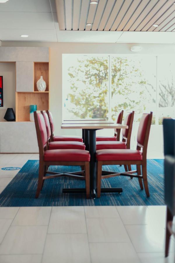 Holiday Inn Express - Allentown North By Ihg Bagian luar foto